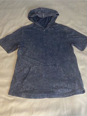 Womans wonder nation Short-Sleeve Hooded Tee in Washed Blue Size XL